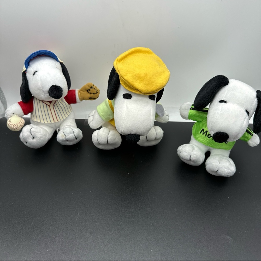 Lot Of Peanuts SNOOPY Baseball Player Golf Metlife Stuffed Animal Toys